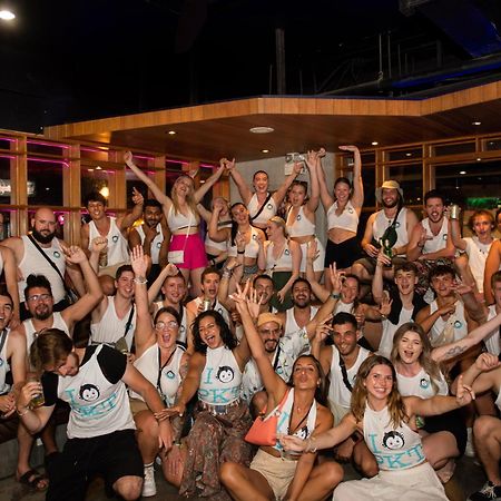 Хостел Mad Monkey Phuket Patong Екстер'єр фото