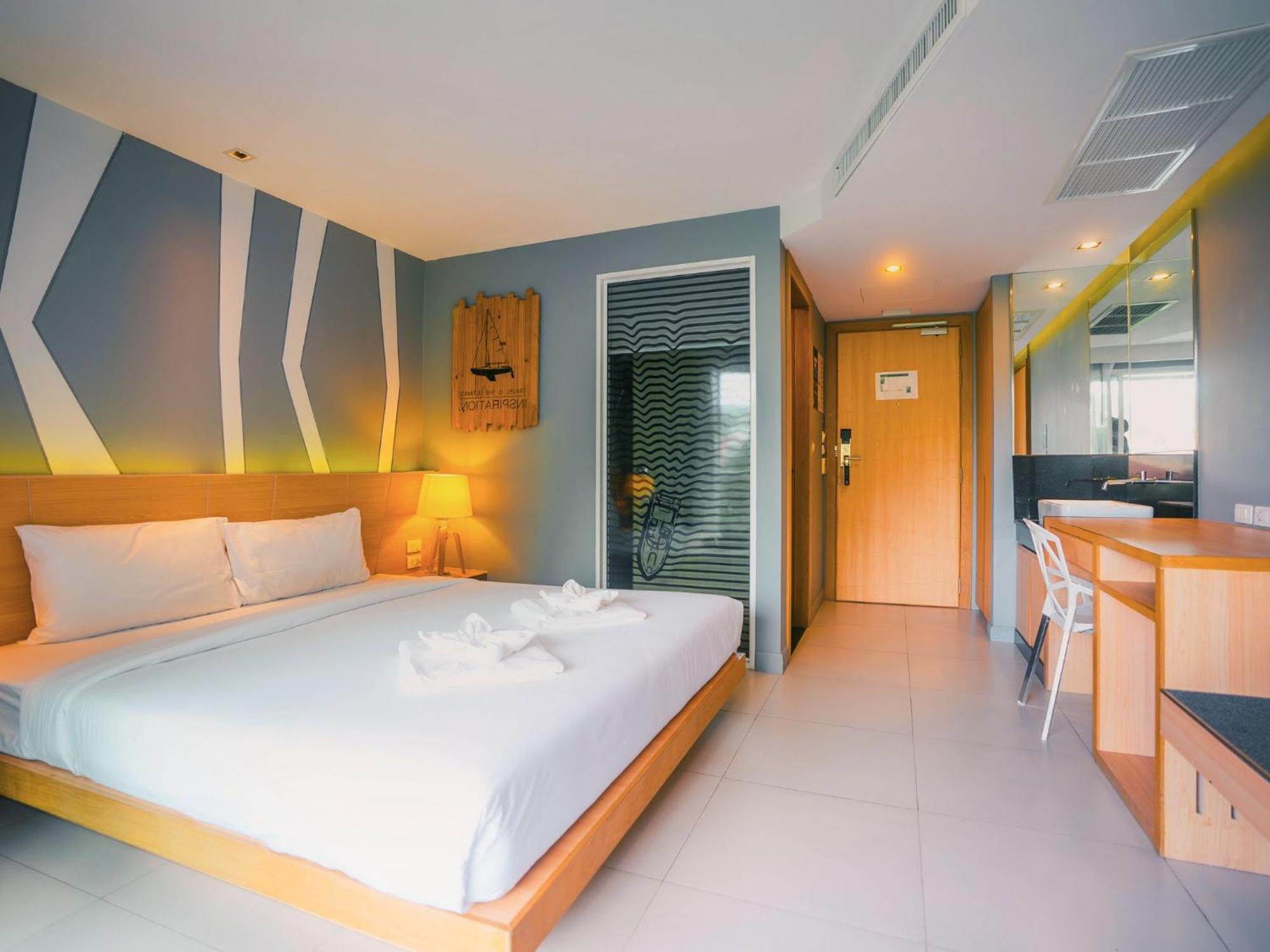 Хостел Mad Monkey Phuket Patong Екстер'єр фото