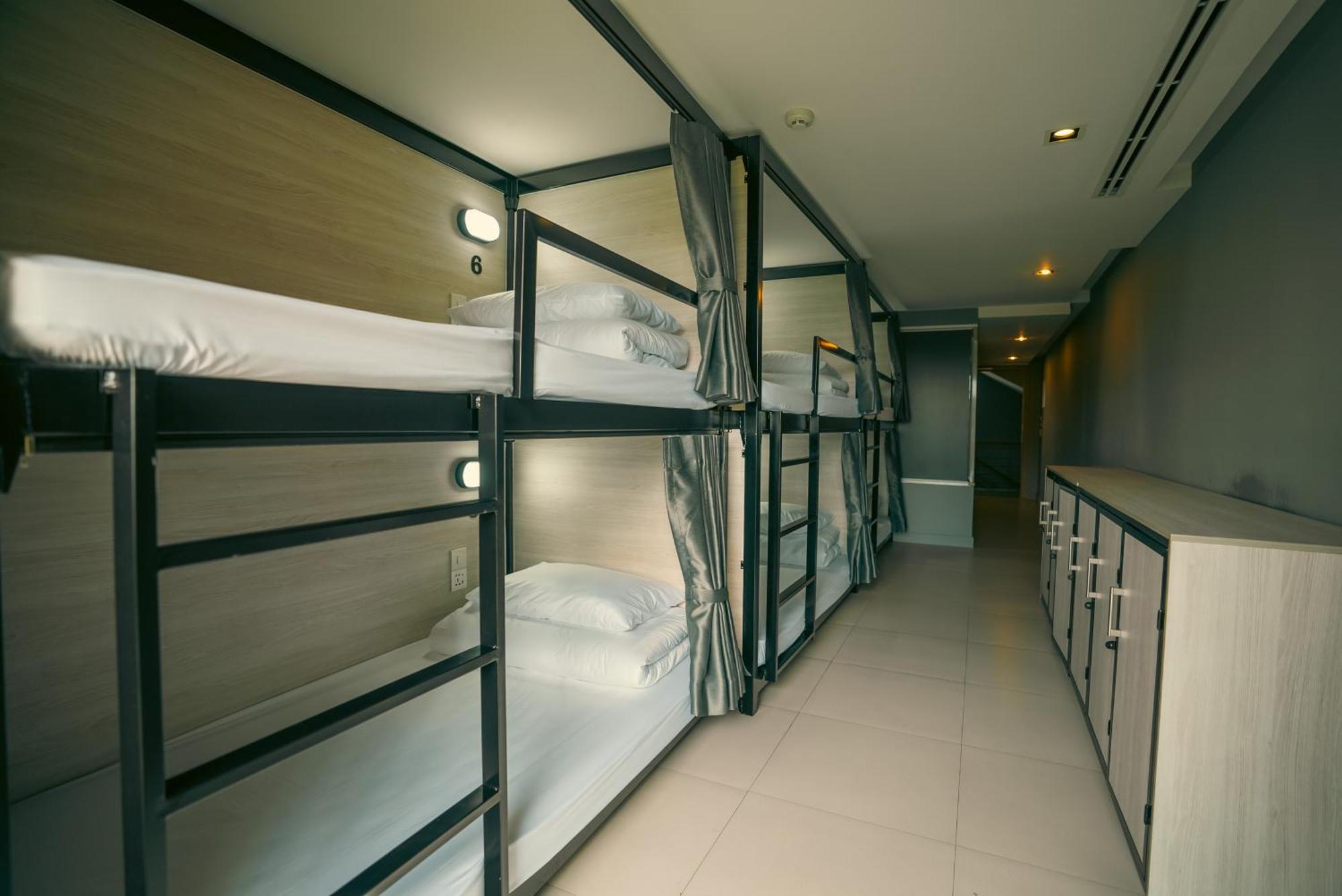 Хостел Mad Monkey Phuket Patong Екстер'єр фото