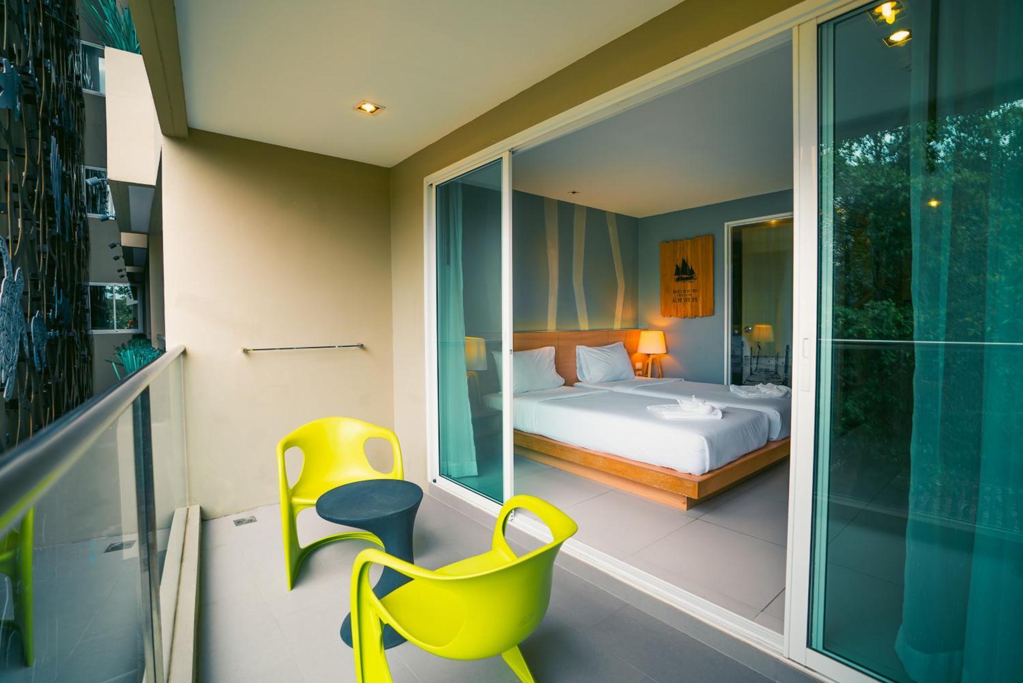 Хостел Mad Monkey Phuket Patong Екстер'єр фото