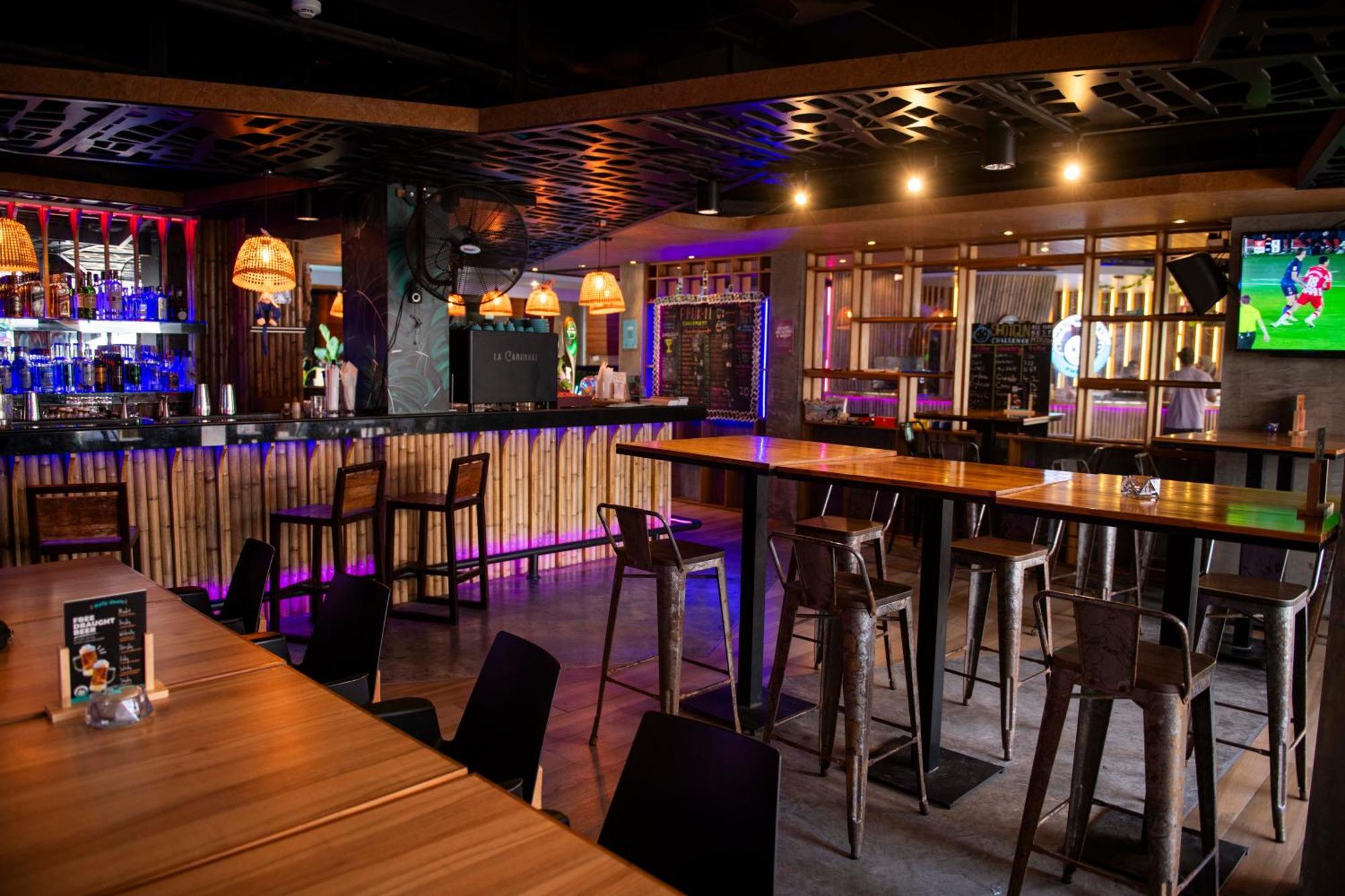 Хостел Mad Monkey Phuket Patong Екстер'єр фото