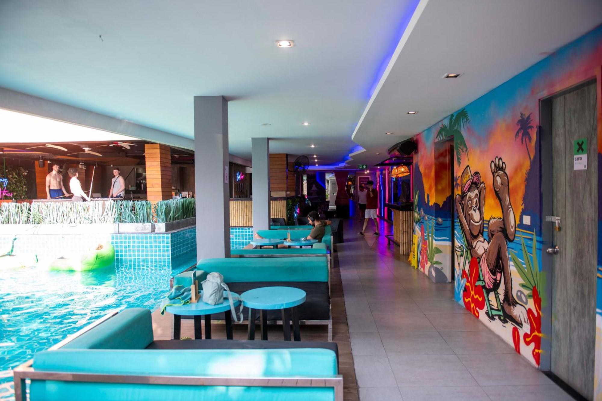 Хостел Mad Monkey Phuket Patong Екстер'єр фото